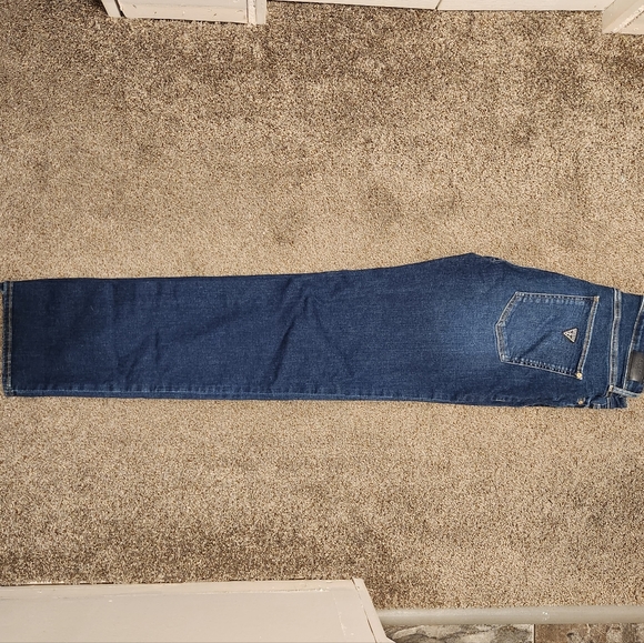 Guess Jeans - Picture 8 of 9